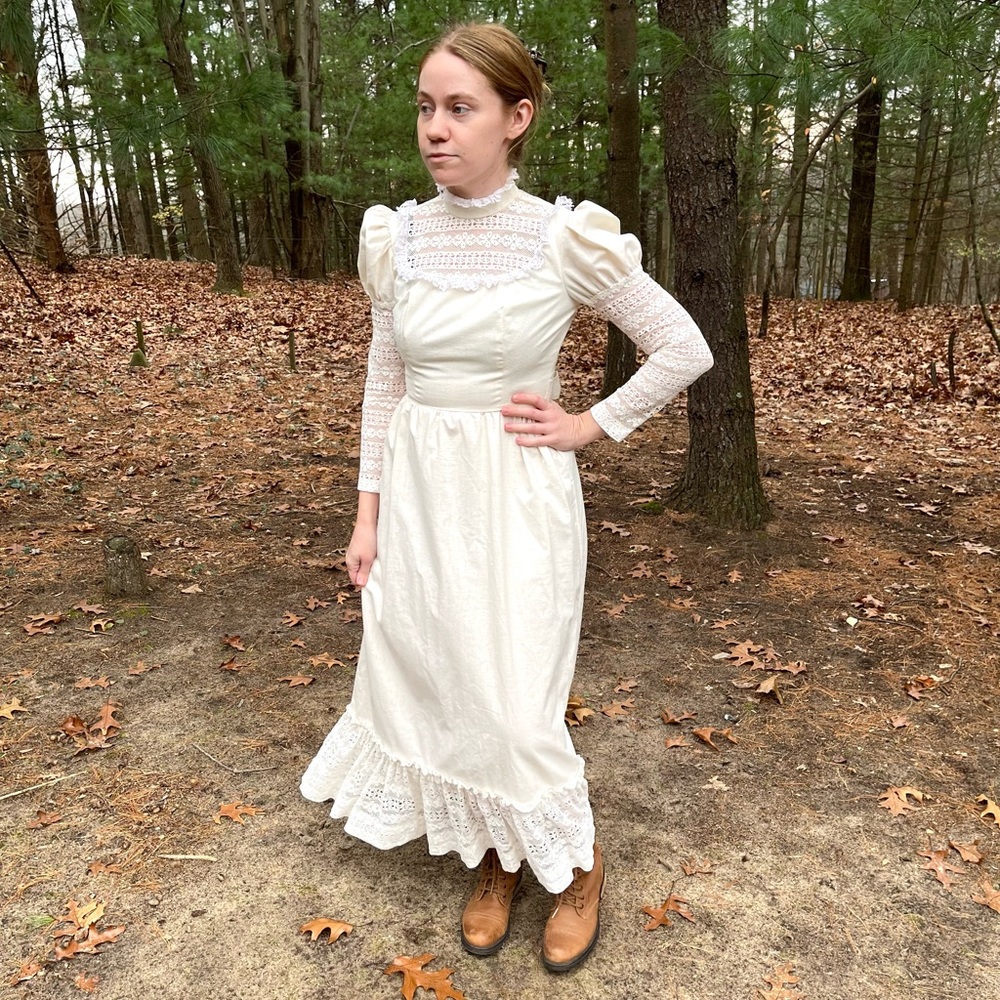 70s Lanz Victorian Style Ivory Dress - Picture 6 of 16